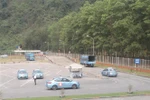 Sa hình thi thực hành sát hạch lái xe tại Trung tâm Đào tạo, Sát hạch lái xe Trường Cao đẳng Than khoáng sản Việt Nam (trụ sở tại Quảng Ninh). (Ảnh: Thanh Vân/TTXVN)