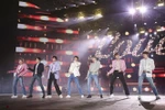 Nhóm nhạc BTS biểu diễn tại Seoul, Hàn Quốc, ngày 29/10/2019. (Nguồn: Yonhap/TTXVN) 