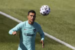 Cristiano Ronaldo trong buổi tập luyện tại Oeiras, Bồ Đào Nha, ngày 3/6/2021. (Nguồn: AFP/TTXVN) 