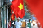 Hà Nội trang hoàng rực rỡ cờ hoa chào mừng 75 năm Quốc khánh 2/9