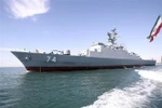 Tàu khu trục của Iran tại eo biển Hormuz. (Nguồn: AFP/TTXVN) 