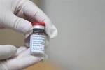 Vaccine ngừa COVID-19 của hãng AstraZeneca. (Nguồn: Yonhap/TTXVN)