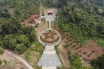 oàn cảnh khu di tích đền thờ Đại tướng Võ Nguyên Giáp ở xã Gia Phù, huyện Phù Yên, tỉnh Sơn La, nhìn từ trên cao. (Ảnh: Nguyễn Cường/TTXVN)