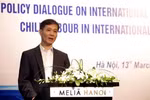 Ông Đào Quang Vinh, Viện trưởng Viện Khoa học Lao động và Xã hội, trình bày tham luận tại Đối thoại. (Ảnh: Anh Tuấn/TTXVN)