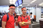 Ngày 11/12, rất đông cổ động viên Việt Nam đã lên đường sang Malaysia cổ vũ đội tuyển Việt Nam trong trận chung kết lượt đi AFF Cup 2018. (Ảnh: TTXVN phát)
