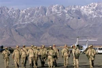Binh sỹ Mỹ tại căn cứ không quân Bagram (Afghanistan). (Ảnh: AFP/TTXVN)