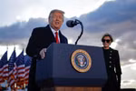Tổng thống Trump phát biểu tại căn cứ Andrews. (Ảnh: Reuters)