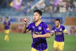 Tiền vệ Hai Long ghi bàn thắng duy nhất giúp Hà Nội FC giành chiến thắng trước Bình Dương ở vòng 8 V-League. (Ảnh: Việt Anh/Vietnam+)