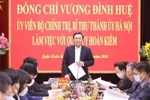 Bí thư Thành ủy Hà Nội Vương Đình Huệ phát biểu chỉ đạo tại buổi làm việc với Quận ủy Hoàn Kiếm. (Ảnh: Văn Điệp/TTXVN)