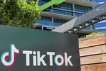 Logo ứng dụng Tiktok tại văn phòng Công ty Byte Dance ở Culver City, Los Angeles, Mỹ. (Ảnh: AFP/TTXVN)