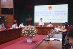 Thứ trưởng Bộ Nội vụ Trần Anh Tuấn làm việc với lãnh đạo tỉnh Điện Biên. (Ảnh: Xuân Tư/TTXVN)