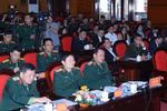 Thượng tướng Võ Minh Lương, Thứ trưởng Bộ Quốc phòng, Trưởng Cơ quan đầu mối Quốc gia về phòng, chống phổ biến vũ khí hủy diệt hàng loạt và các đại biểu tại Hội nghị. (Ảnh: Trọng Đức/TTXVN)