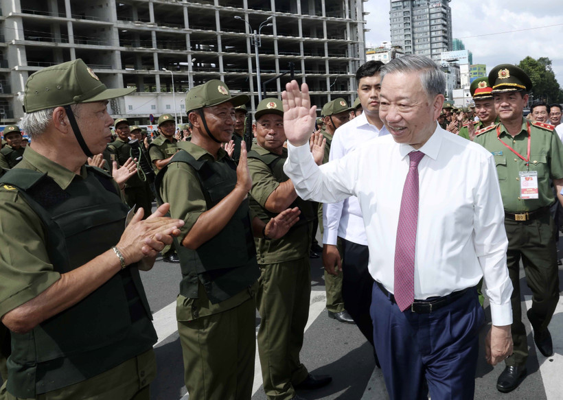 Chủ tịch nước Tô Lâm dự lễ ra mắt Lực lượng bảo vệ an ninh, trật tự ở cơ sở
