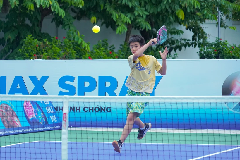 Môn thể thao Pickleball thu hút người chơi ở mọi lứa tuổi. (Ảnh: Việt Anh/Vietnam+)