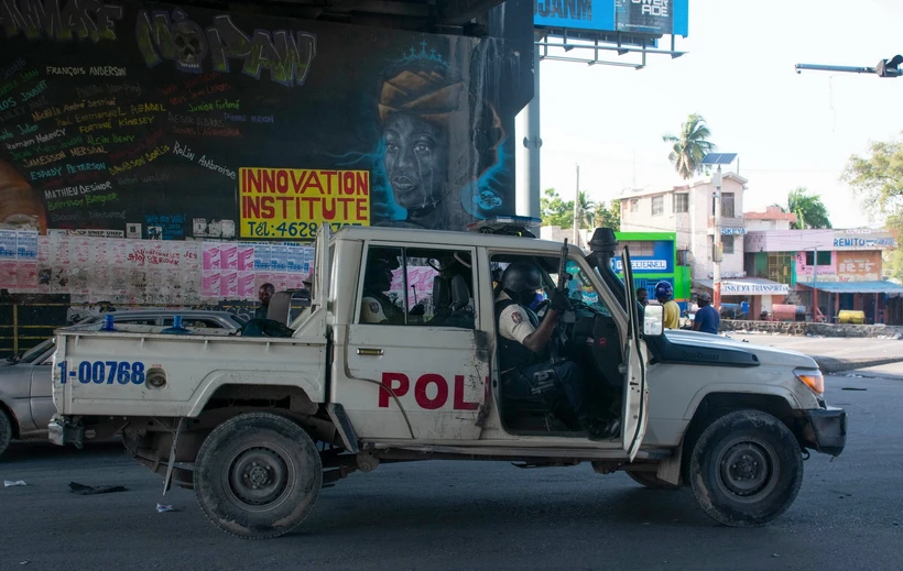 Cảnh sát Haiti gác tại thủ đô Port-au-Prince ngày 6/3. (Ảnh: AFP/TTXVN)