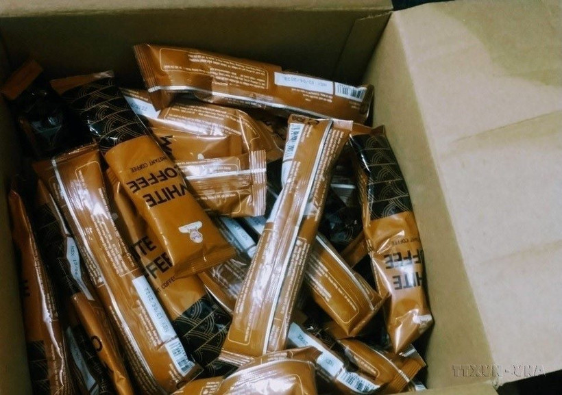 Các loại ma tuý mới, ma tuý “núp bóng” có xu hướng xuất hiện ngày càng nhiều, được rao bán bằng nhiều hình thức. (Ảnh: TTXVN phát) 