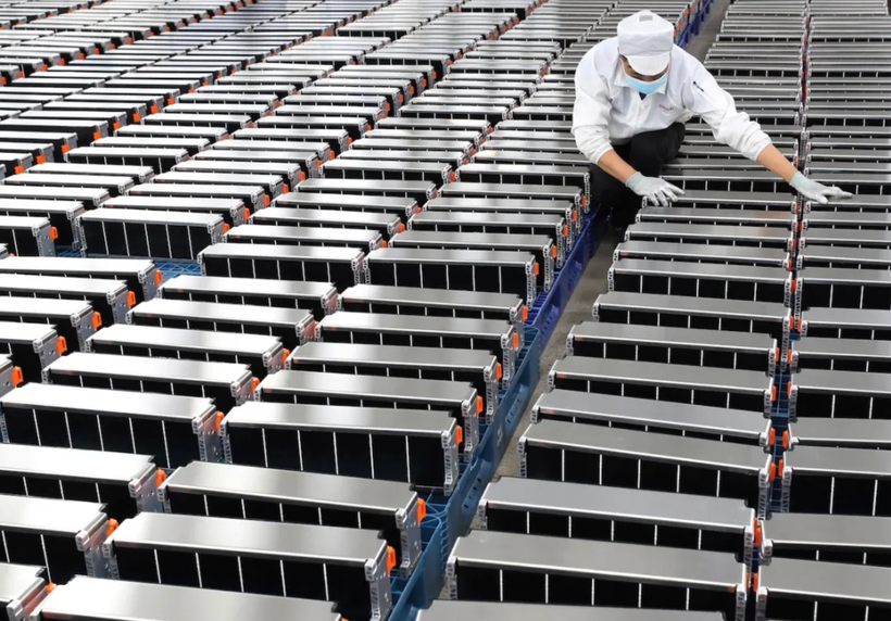 Sản xuất pin lithium cho ôtô điện và các mục đích sử dụng khác. (Ảnh: AFP) 