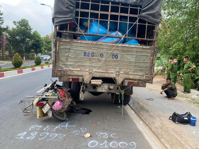 Hiện trường vụ tai nạn. (Ảnh: TTXVN phát)