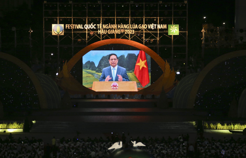 Thủ tướng Phạm Minh Chính phát biểu trực tuyến tại lễ khai mạc. (Ảnh: Duy Khương/TTXVN)