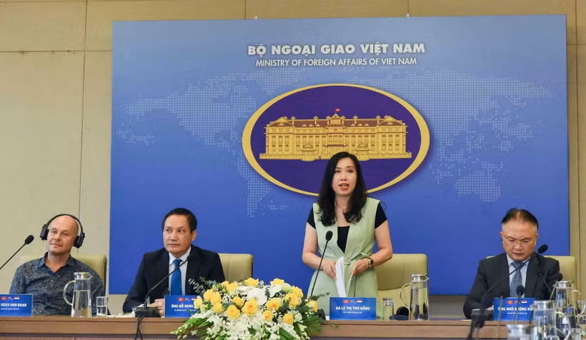 Thứ trưởng Bộ Ngoại giao Lê Thị Thu Hằng phát biểu. (Ảnh: TTXVN)