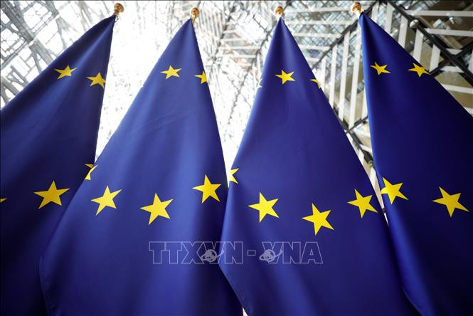 Cờ EU tại Brussels, Bỉ. (Ảnh: AFP/TTXVN)