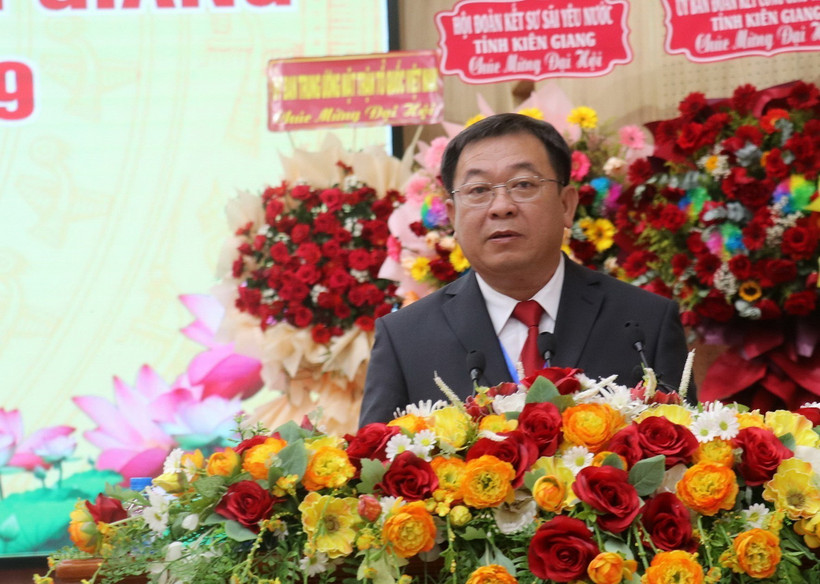 Ông Lê Thanh Việt tái đắc cử Chủ tịch Ủy ban MTTQ Việt Nam tỉnh Kiên Giang khóa XI, nhiệm kỳ 2024-2029. (Ảnh: Lê Huy Hải/TTXVN)