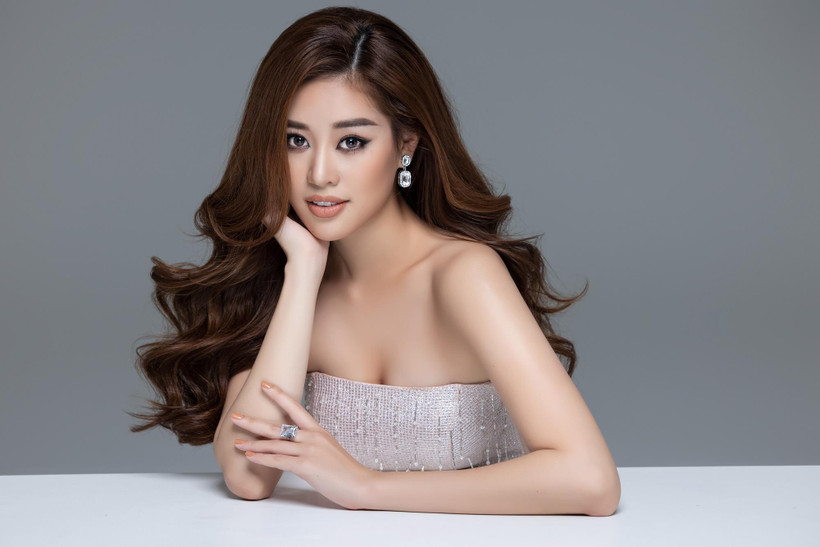 Câu chuyện ‘bị quấy rối’ của Khánh Vân lên trang chủ Miss Universe