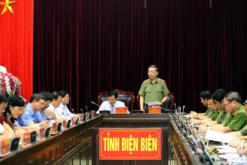 Ủy viên Bộ Chính trị, Bộ trưởng Bộ Công an, Đại tướng Tô Lâm phát biểu tại buổi làm việc. (Ảnh: Phan Tuấn Anh/TTXVN)