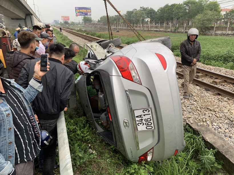 Hiện trường vụ tai nạn. (Ảnh: Hiền Anh/TTXVN)