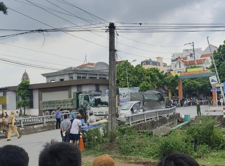 Hiện trường vụ tai nạn. (Ảnh TTXVN phát)