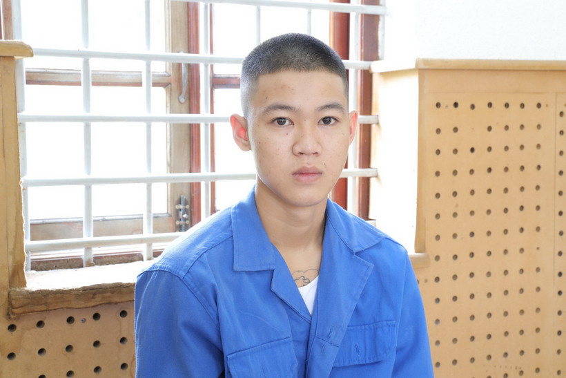 Đối tượng Đỗ Anh Khoa tại cơ quan công an. (Nguồn: TTXVN phát)