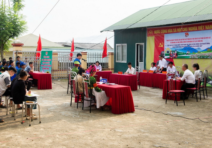 Hà Giang tuyên truyền, phổ biến giáo dục pháp luật thông qua các phiên tòa giả định. (Nguồn: TTXVN)