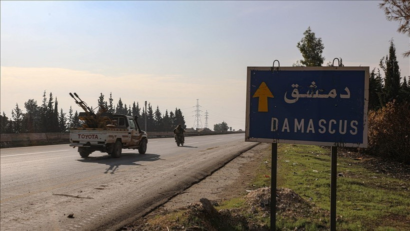 Tuyến đường dẫn tới thủ đô Damascus của Syria. (Ảnh: AA/TTXVN)