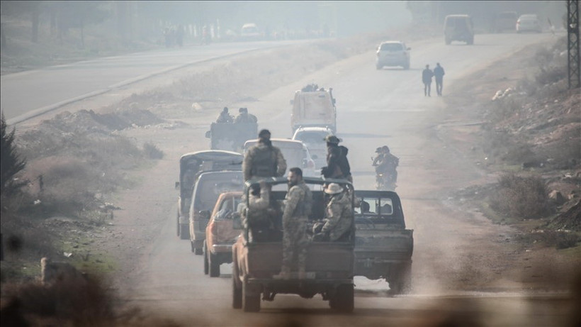 Các lực lượng đối lập tiến về miền Bắc Syria. (Ảnh: AA/TTXVN)