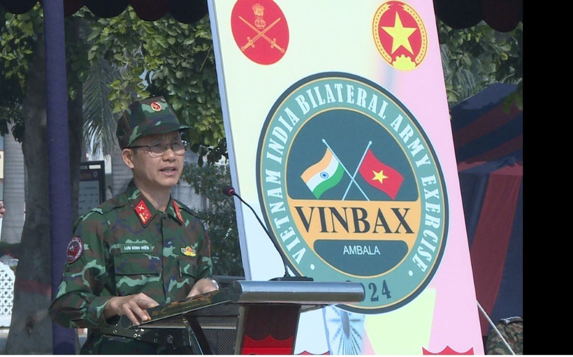 Chỉ huy trưởng Trung tâm huấn luyện, Cục Gìn giữ hòa bình Việt Nam - Đại tá Lưu Đình Hiến phát biểu. (Ảnh: Ngọc Thúy/TTXVN)