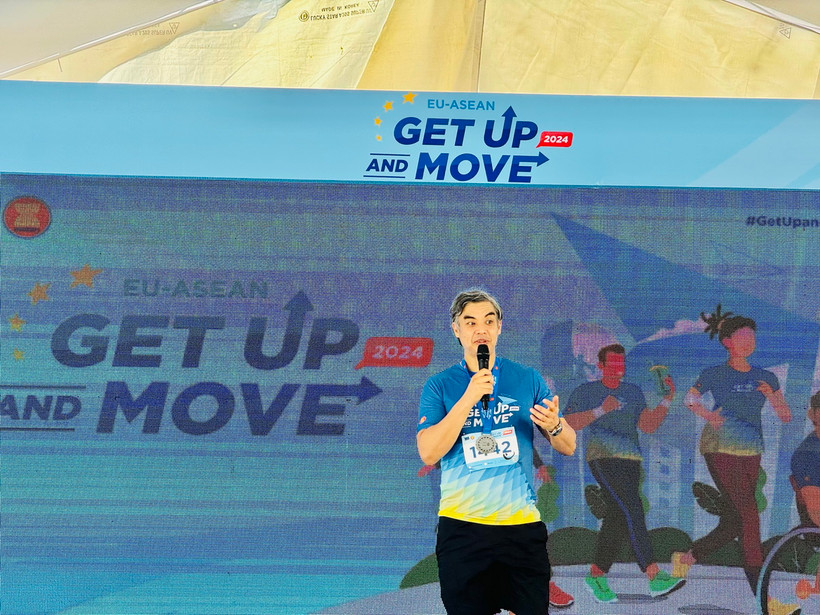 Đại sứ Phái đoàn Liên minh châu Âu (EU) tại ASEAN, Sujiro Seam, phát biểu khai mạc sự kiện. (Ảnh: Đỗ Quyên/TTXVN)