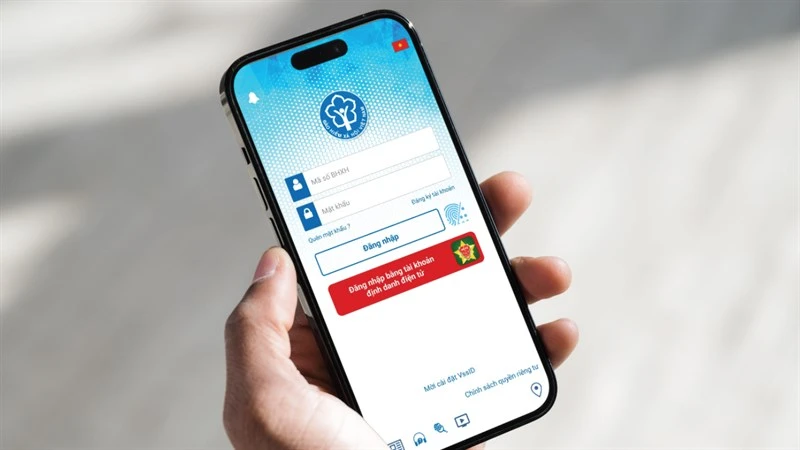 Người dân có thể truy cập app VssID qua VNeID. (Nguồn: TTXVN)