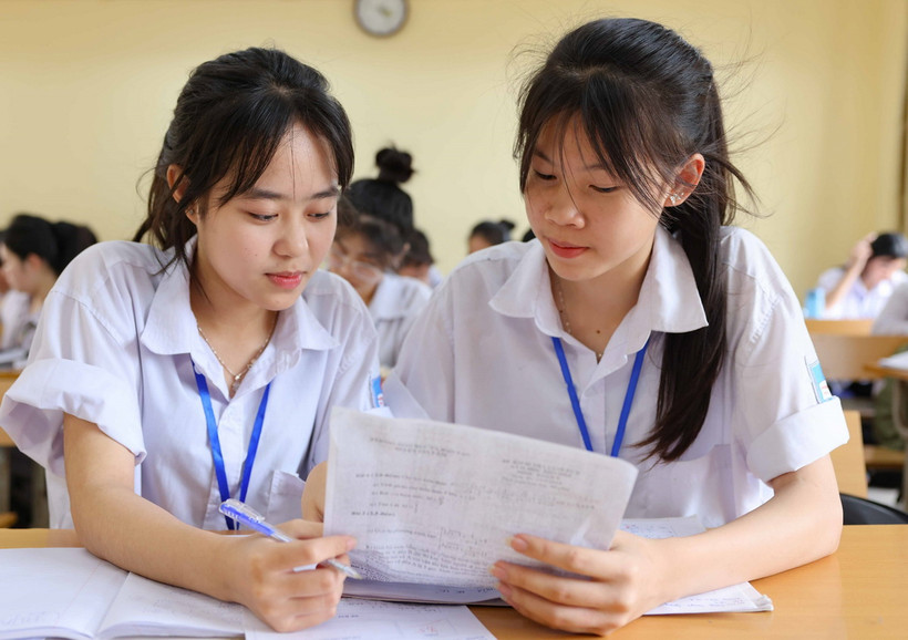 Học sinh ôn tập chuẩn bị cho kỳ thi. (Nguồn: TTXVN)