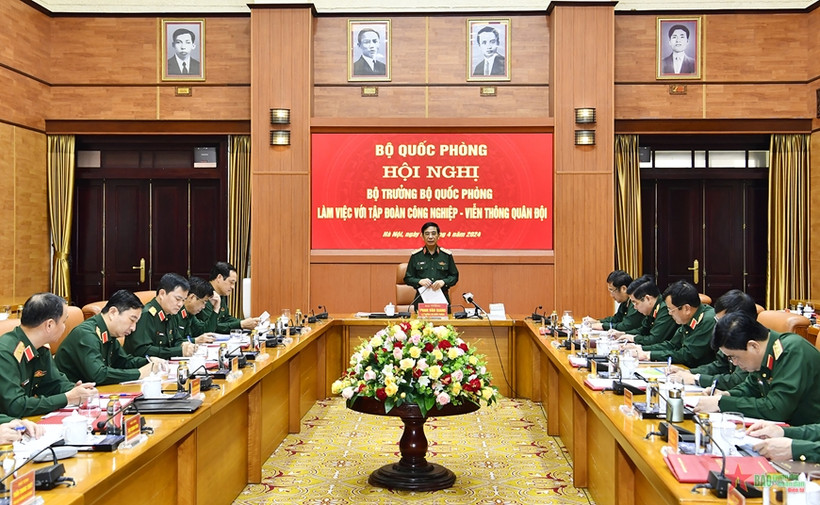 Đại tướng Phan Văn Giang, Ủy viên Bộ Chính trị, Phó Bí thư Quân ủy Trung ương, Bộ trưởng Bộ Quốc phòng chủ trì Hội nghị Bộ trưởng Bộ Quốc phòng làm việc với Tập đoàn Công nghiệp-Viễn thông Quân đội. (Nguồn: Quân đội Nhân dân)