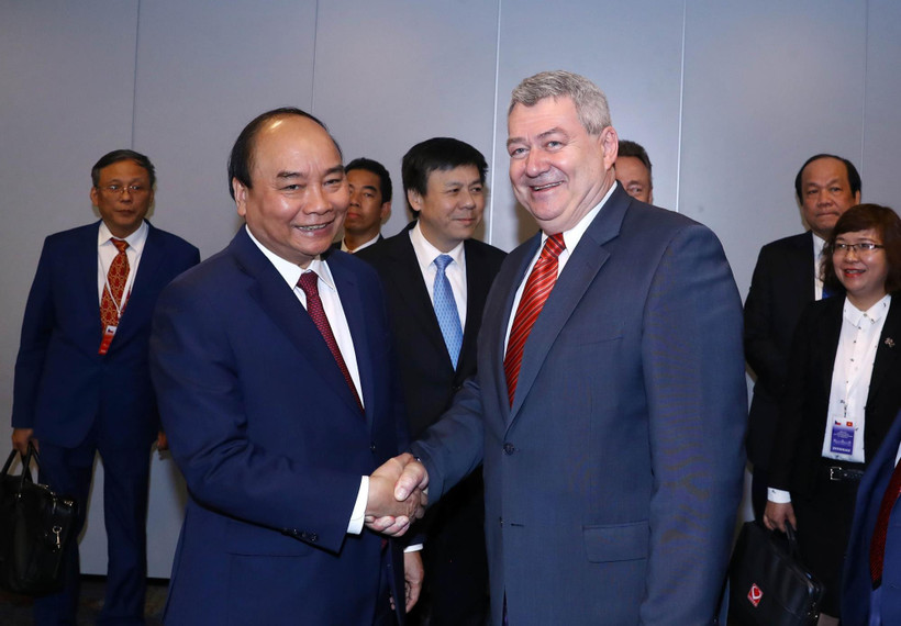 Thủ tướng Nguyễn Xuân Phúc tiếp Chủ tịch Đảng Cộng sản Séc-Morava, Phó Chủ tịch Hạ viện Séc Vojtech Filip. (Ảnh: Thống Nhất/TTXVN)