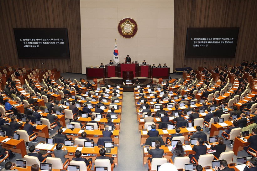 Toàn cảnh một phiên bỏ phiếu của Quốc hội Hàn Quốc ở Seoul, ngày 7/12/2024. (Ảnh: THX/TTXVN)