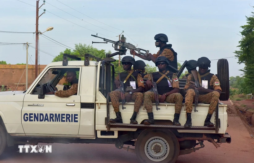 (Tư liệu) Binh sỹ Burkina Faso tuần tra tại thành phố Ouhigouya. (Ảnh: AFP/TTXVN)