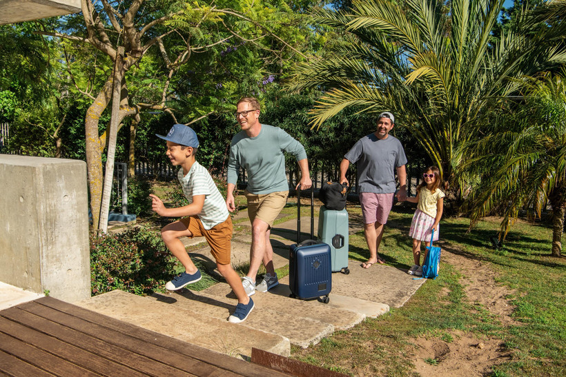 Niềm vui trong chuyến du lịch của cộng đồng LGBTQ+. (Ảnh minh hoạ: CTV/Vietnam+)