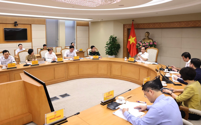 Phó Thủ tướng Trần Lưu Quang chủ trì phiên họp. (Ảnh: Lâm Khánh/TTXVN)