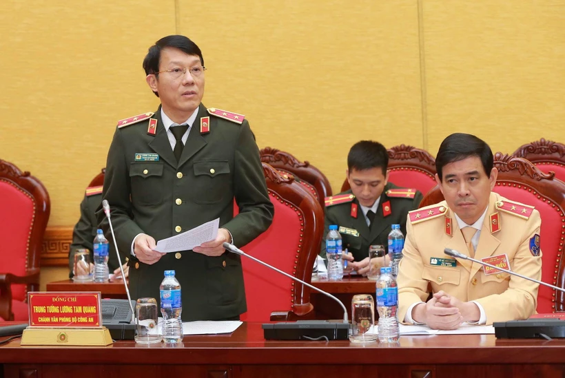 Trung tướng Lương Tam Quang, Chánh văn phòng Bộ Công an phát biểu. (Ảnh: Doãn Tấn/ TTXVN)