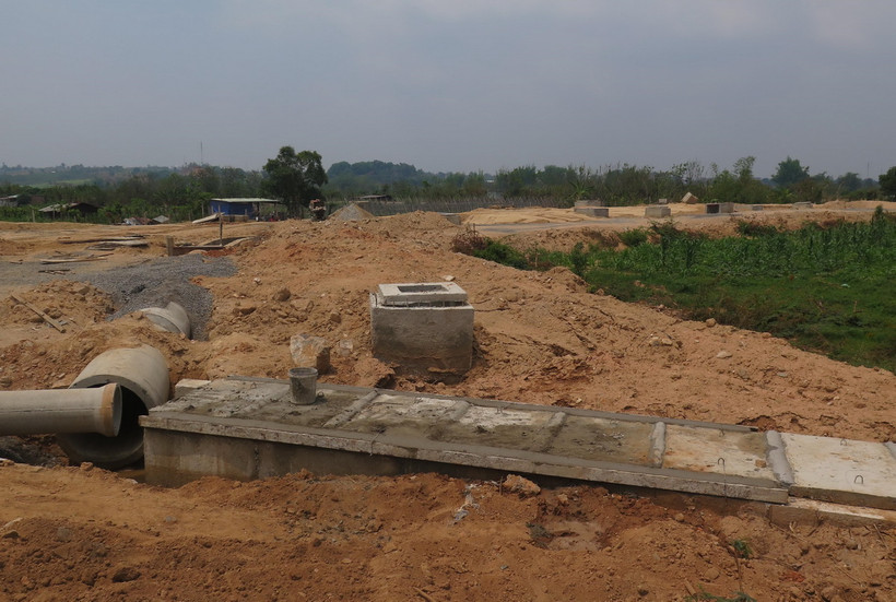 Dự án kè chống lũ lụt, sạt lở các làng đồng bào dân tộc thiểu số dọc sông ĐăkBla trên địa bàn thành phố Kon Tum. (Nguồn: TTXVN)