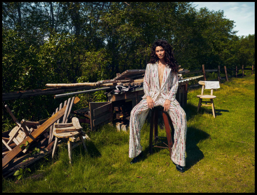 Bộ ảnh lấy bối cảnh ở vùng ngoại ô thành phố. (Ảnh: Joséphine)