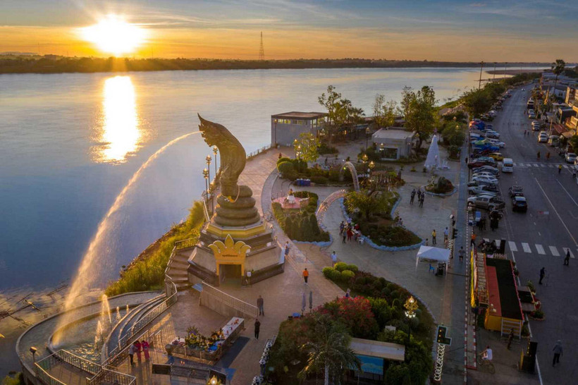 Nakhon Phanom thuộc vùng khu vực Đông Bắc Thái Lan, nằm bên hữu ngạn sông Mekong, tiếp giáp với thị xã Thakek của nước Lào. (Ảnh: Tổng cục Du lịch Thái Lan)