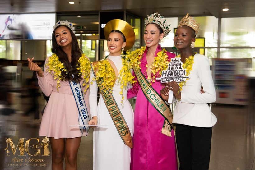 Những thí sinh đầu tiên tới Hà Nội. (Ảnh: BTC)