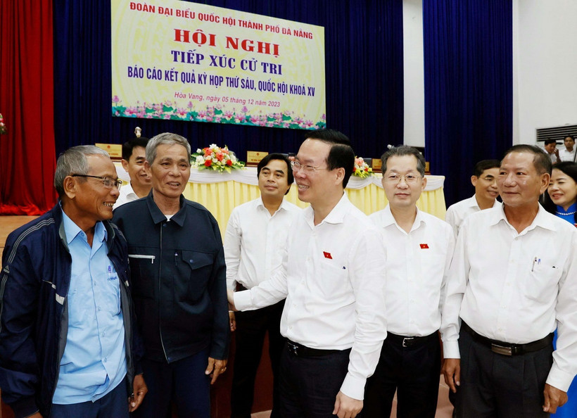 Chủ tịch nước Võ Văn Thưởng tiếp xúc cử tri huyện Hòa Vang. (Ảnh: Thống Nhất/TTXVN)